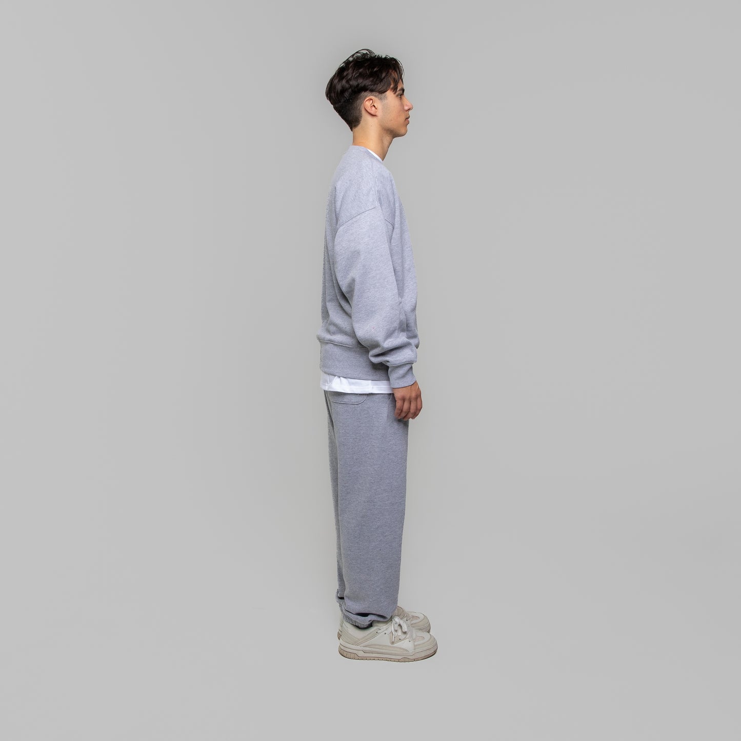 Heavyweight Tracksuit Grey Small Brodery Front +32™ Logo