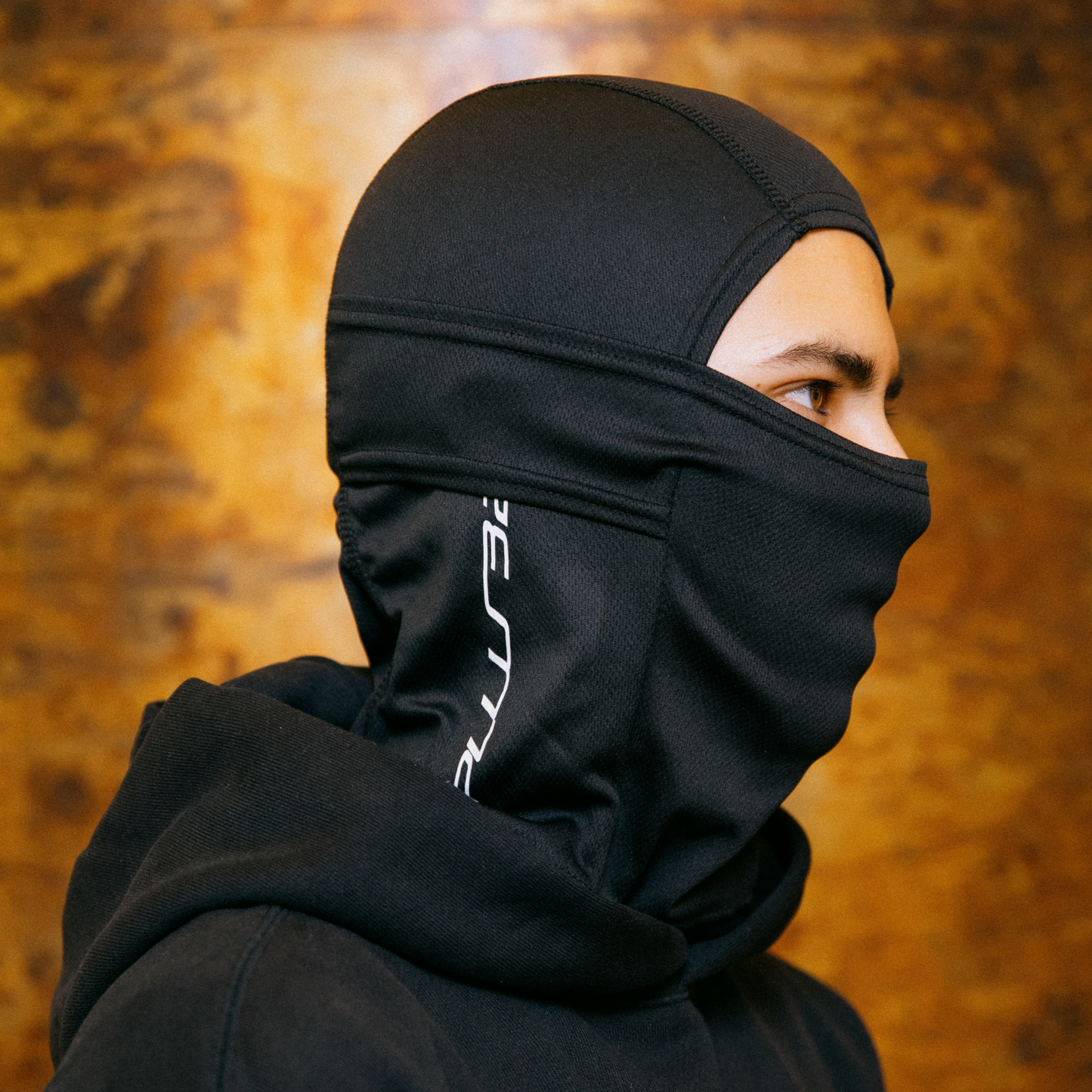 Technical PLUS32™ black balaclava