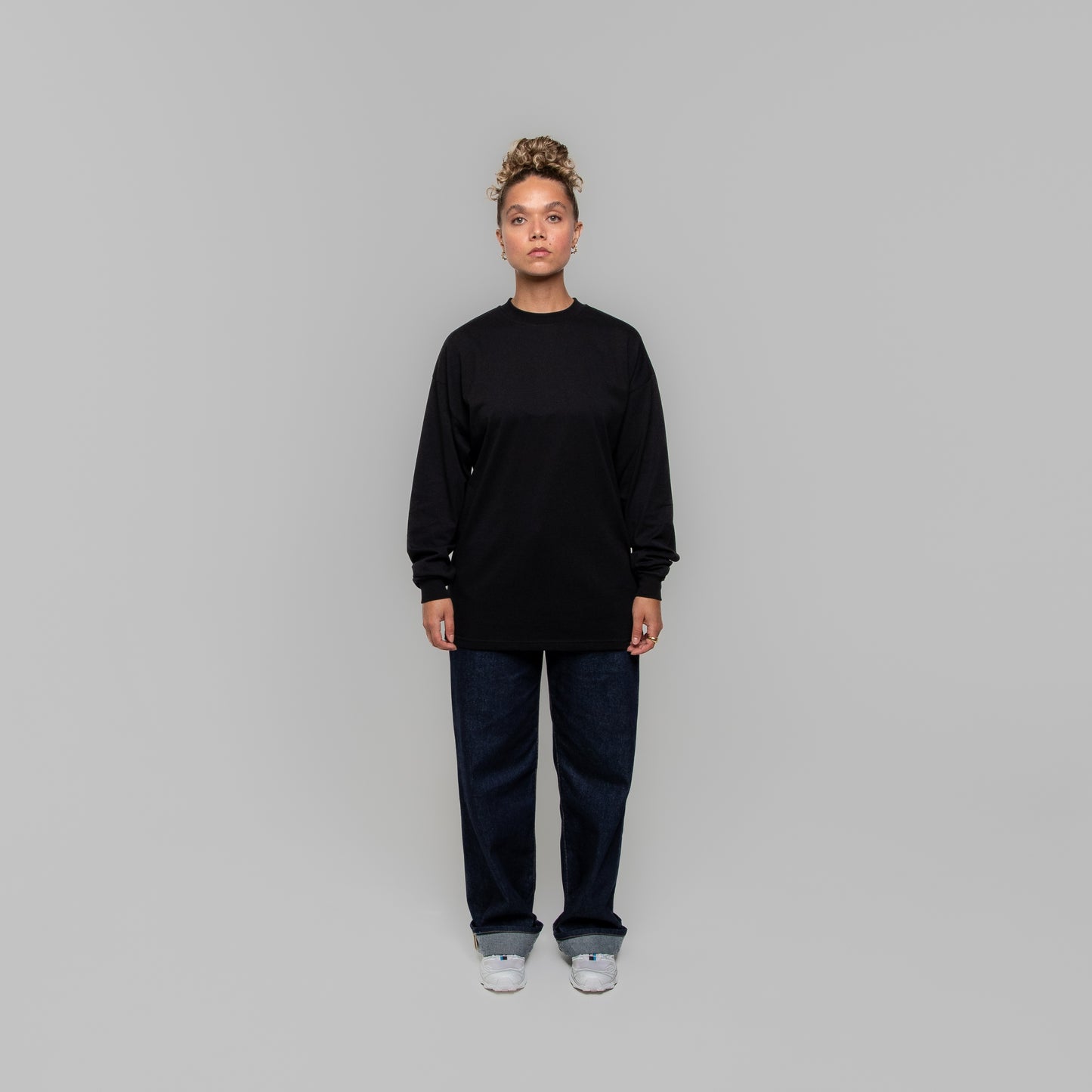 +32™ Black Blank Longsleeve T-Shirt