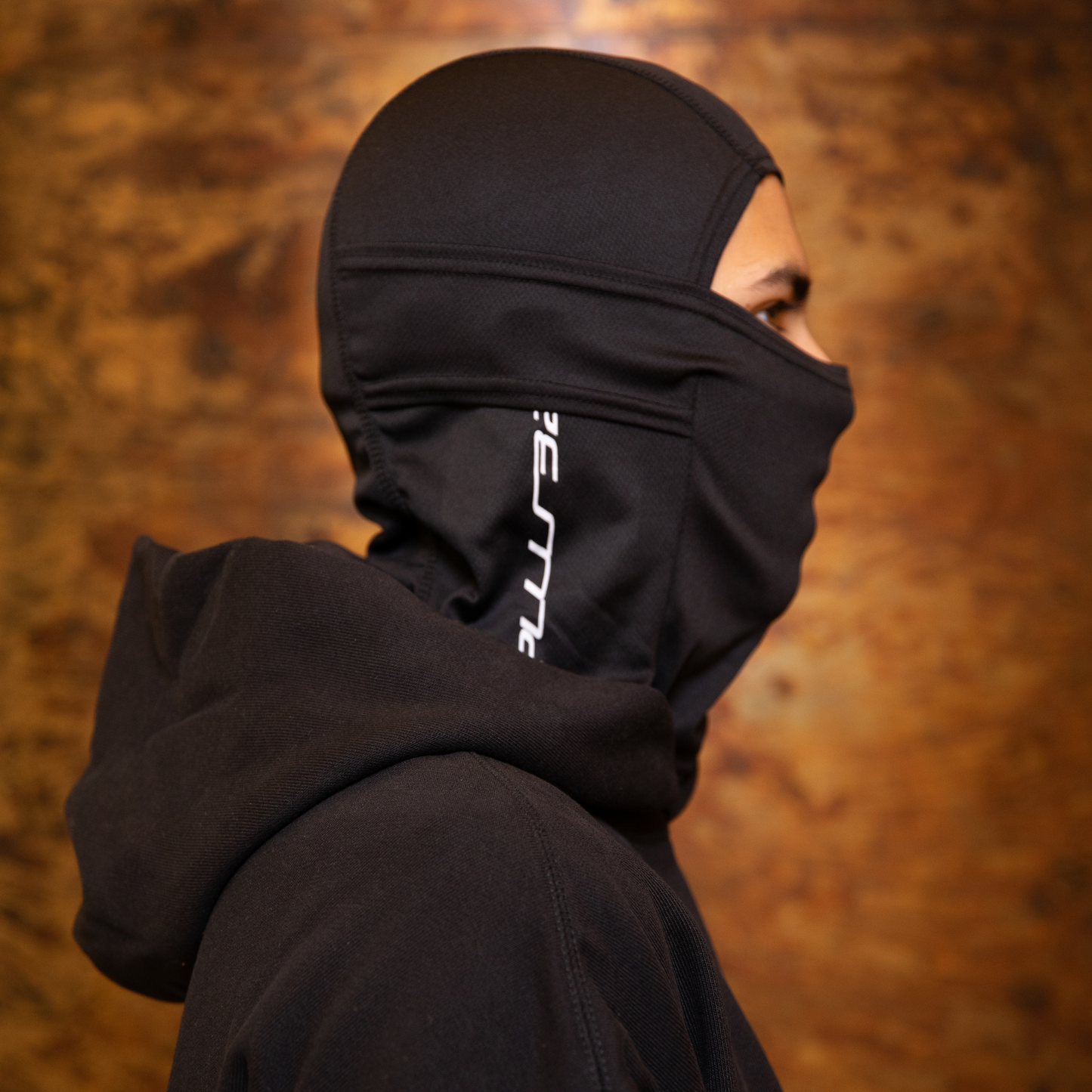 Technical PLUS32™ black balaclava