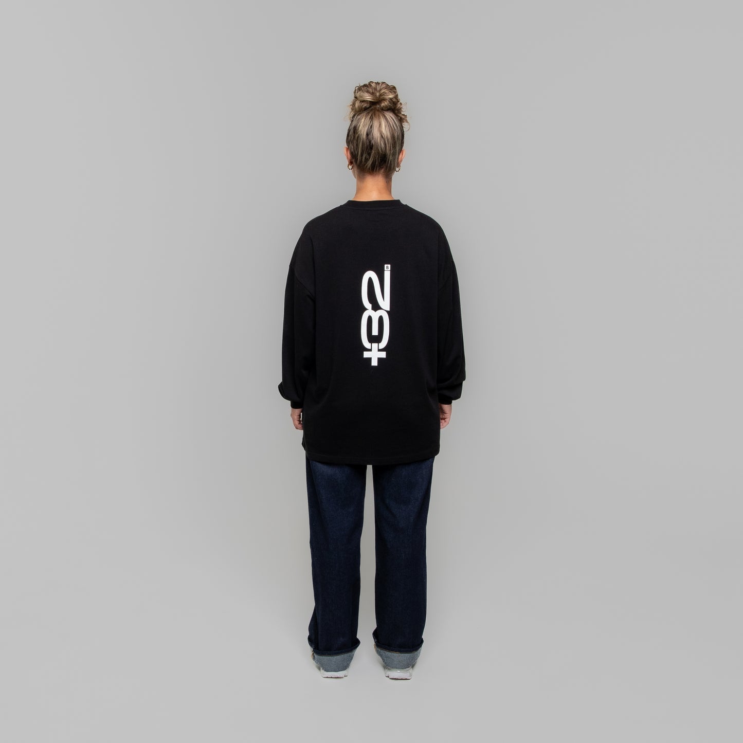 Longsleeve Black Tee Big back +32™ Logo